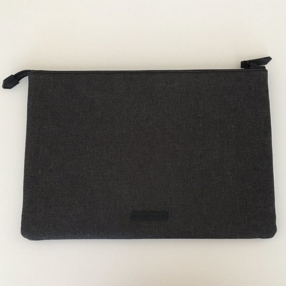 NATIVE UNION STOW SLEEVE FOR MACBOOK 13" - Picture 8 of 10